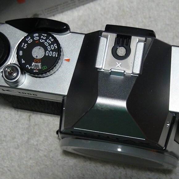 Pentax K1000 35mm SLR Camera Pentax 80mm Lens De-silvering In View Finder, Alien - Picture 13 of 16